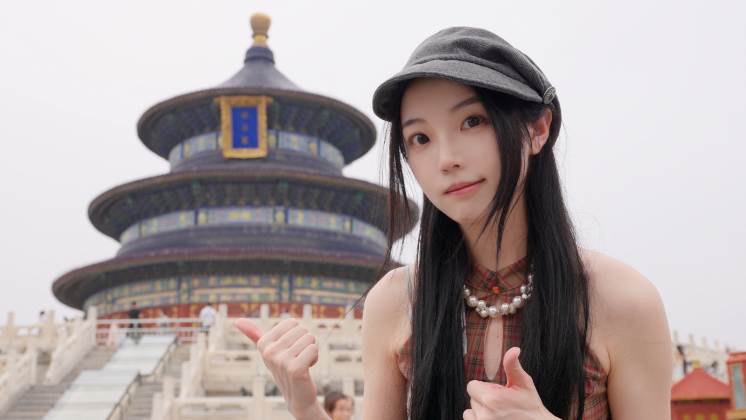 世界瞩目专题封面